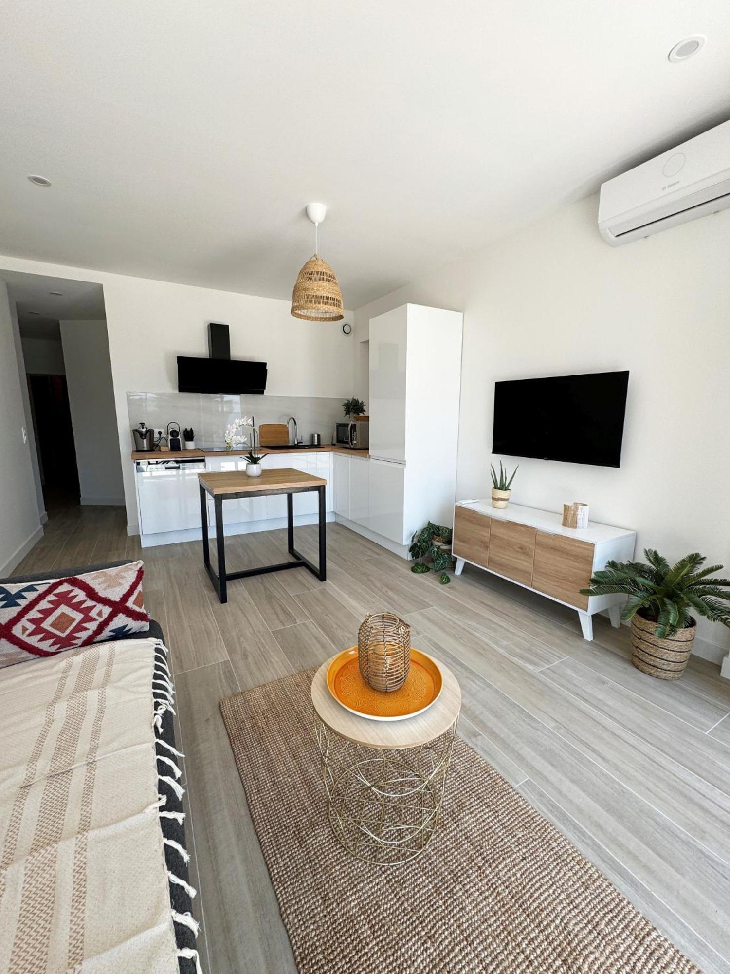 La Villa Dina 카르쿠에이란느 외부 사진